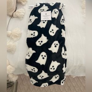 Viral Black and White Ghost Storehouse Seasonal Oversized Faux Fur Throw